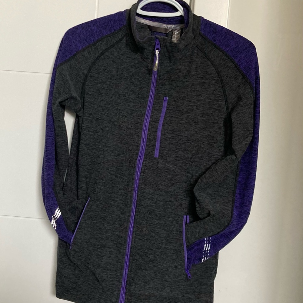 Triple Flip matching athletic set